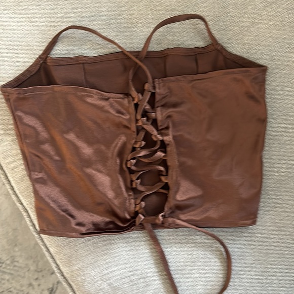 H&M Satin Crop Top - Picture 2 of 2